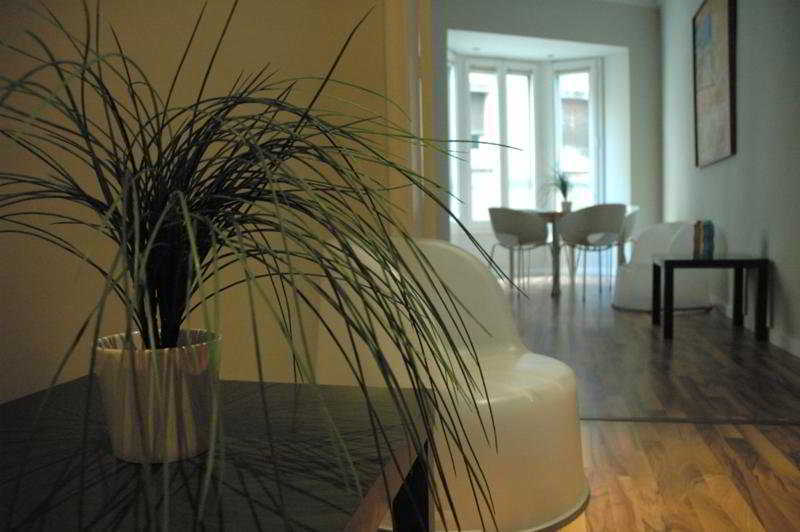 Short Stay Group Gracia Serviced Apartments Барселона Екстер'єр фото