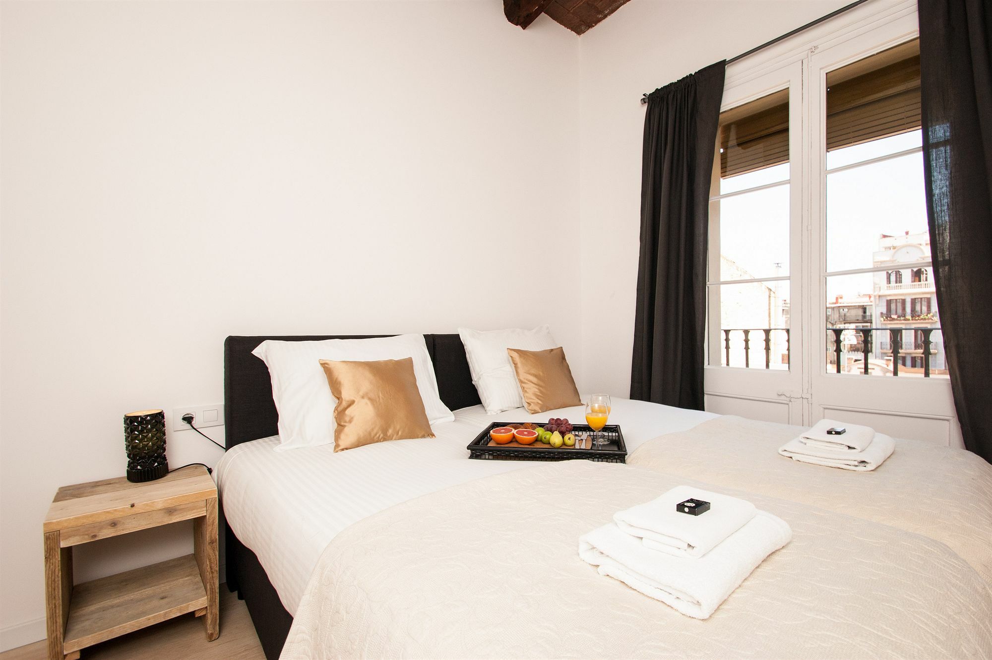 Short Stay Group Gracia Serviced Apartments Барселона Екстер'єр фото