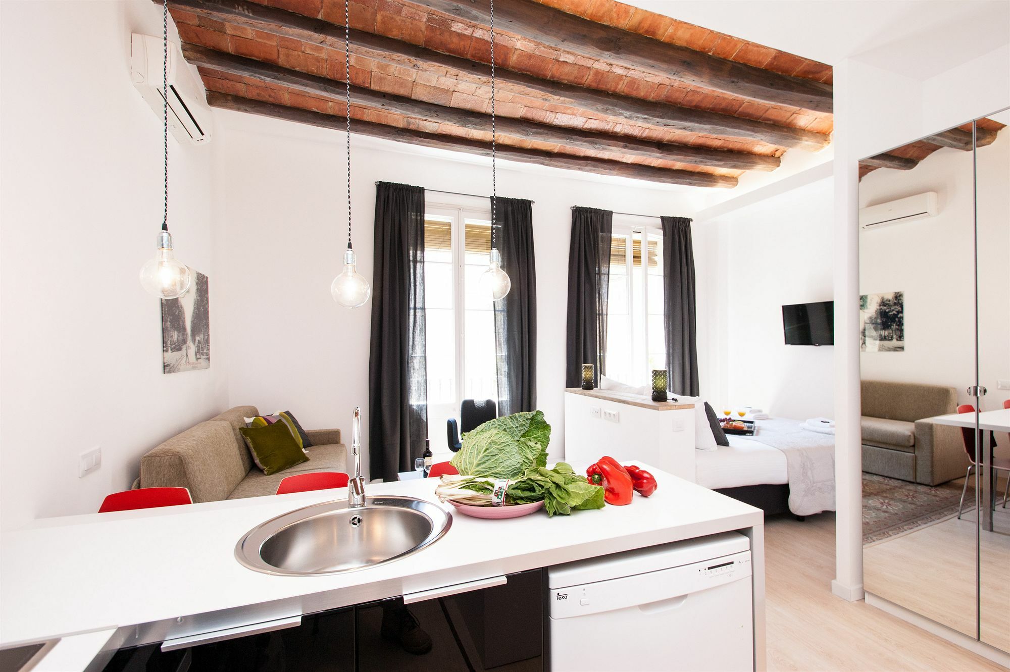 Short Stay Group Gracia Serviced Apartments Барселона Екстер'єр фото