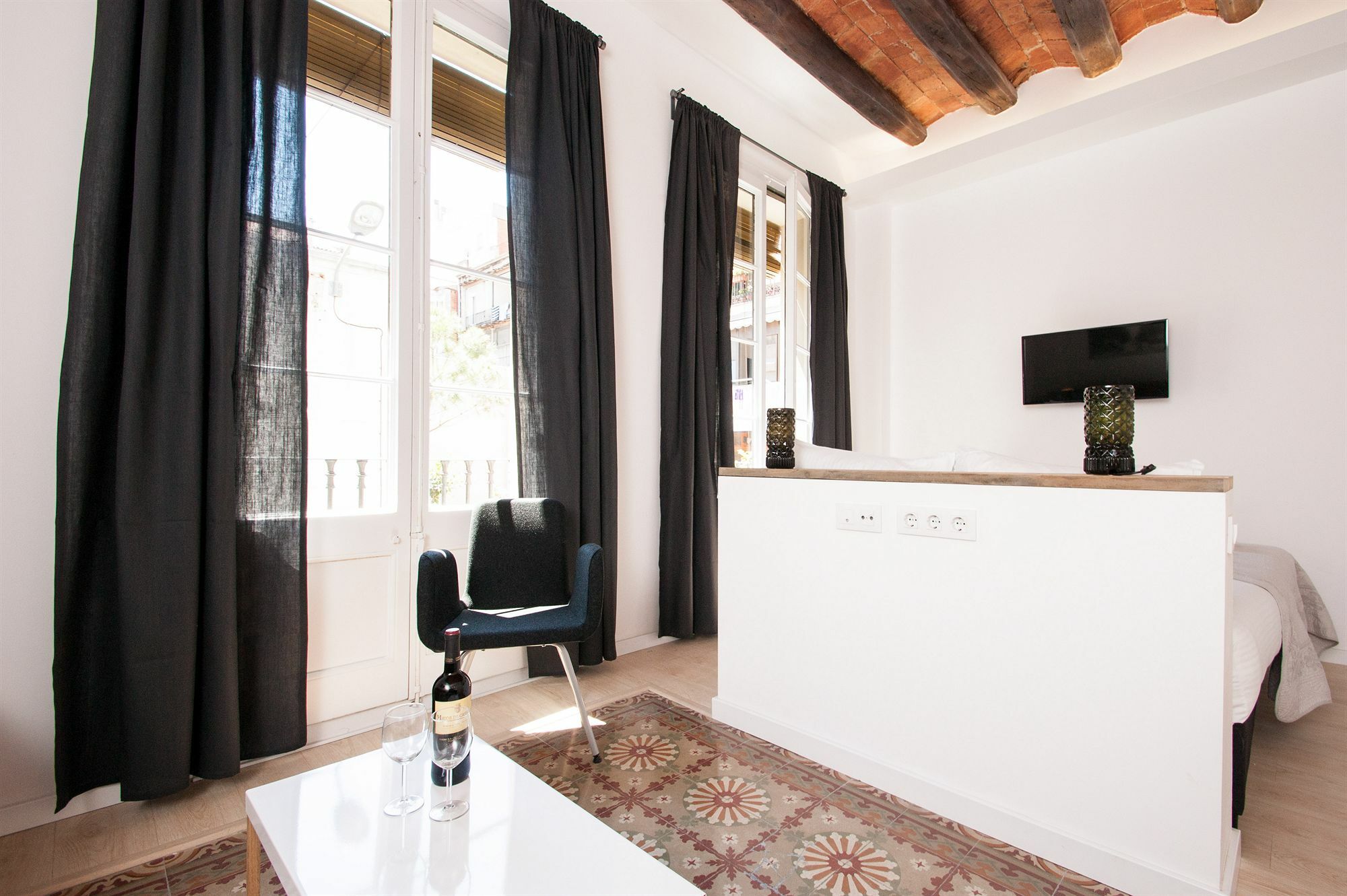 Short Stay Group Gracia Serviced Apartments Барселона Екстер'єр фото